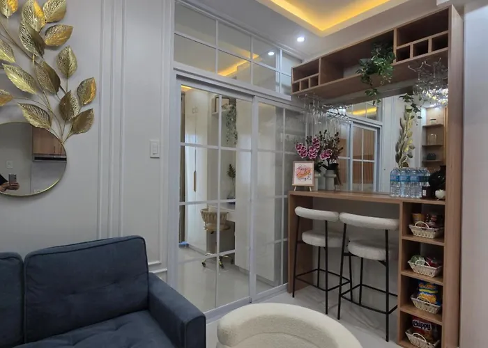 Kai's Luxe Balcony At Royal Oceancrest Mactan Lapu-Lapu City