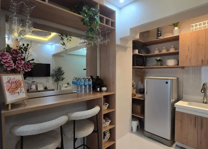 Guest house Kai's Luxe Balcony At Royal Oceancrest Mactan Lapu-Lapu City