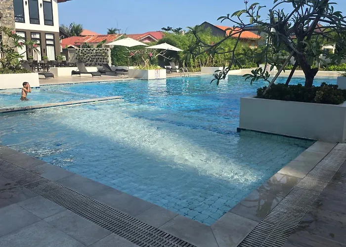 Kai's Luxe Balcony At Royal Oceancrest Mactan 3*